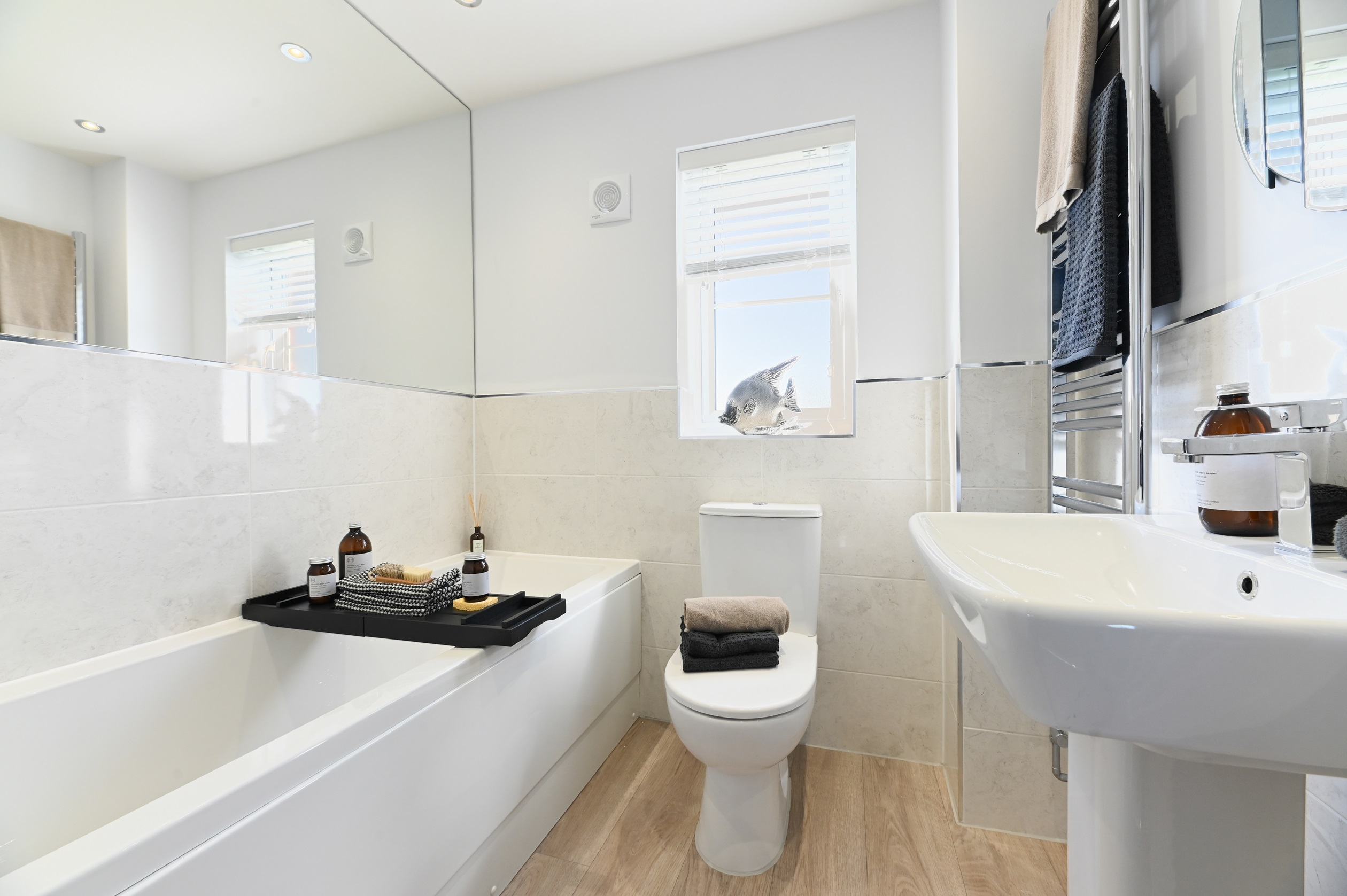 Barratt Windermere 4 bed Show Home in New Waltham, Wigmore Park bathroom 