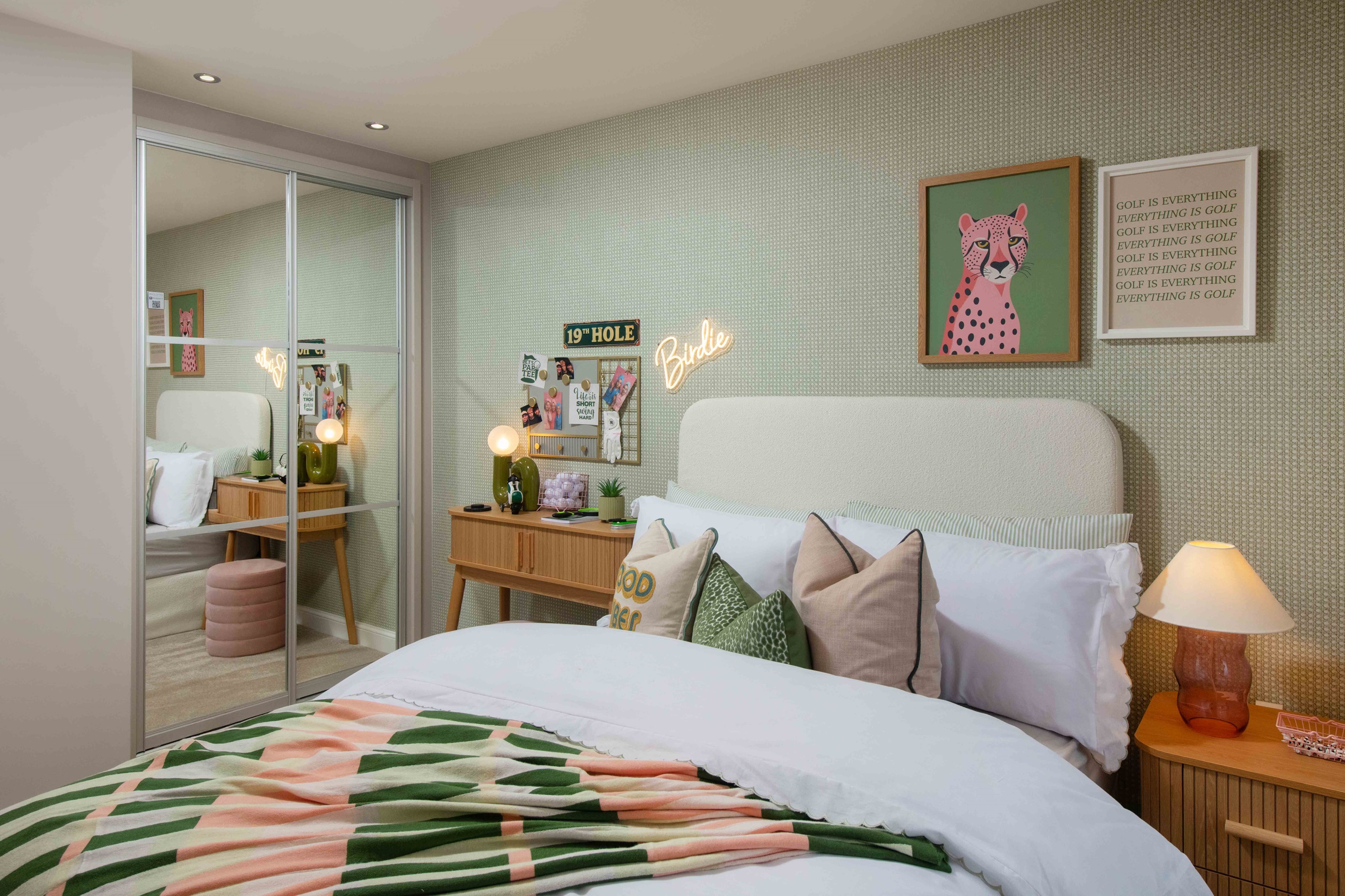 Kite bedroom