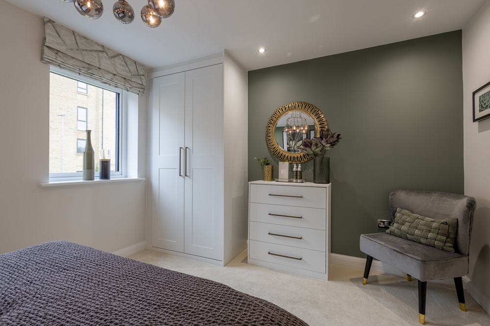 Hestia - White doors