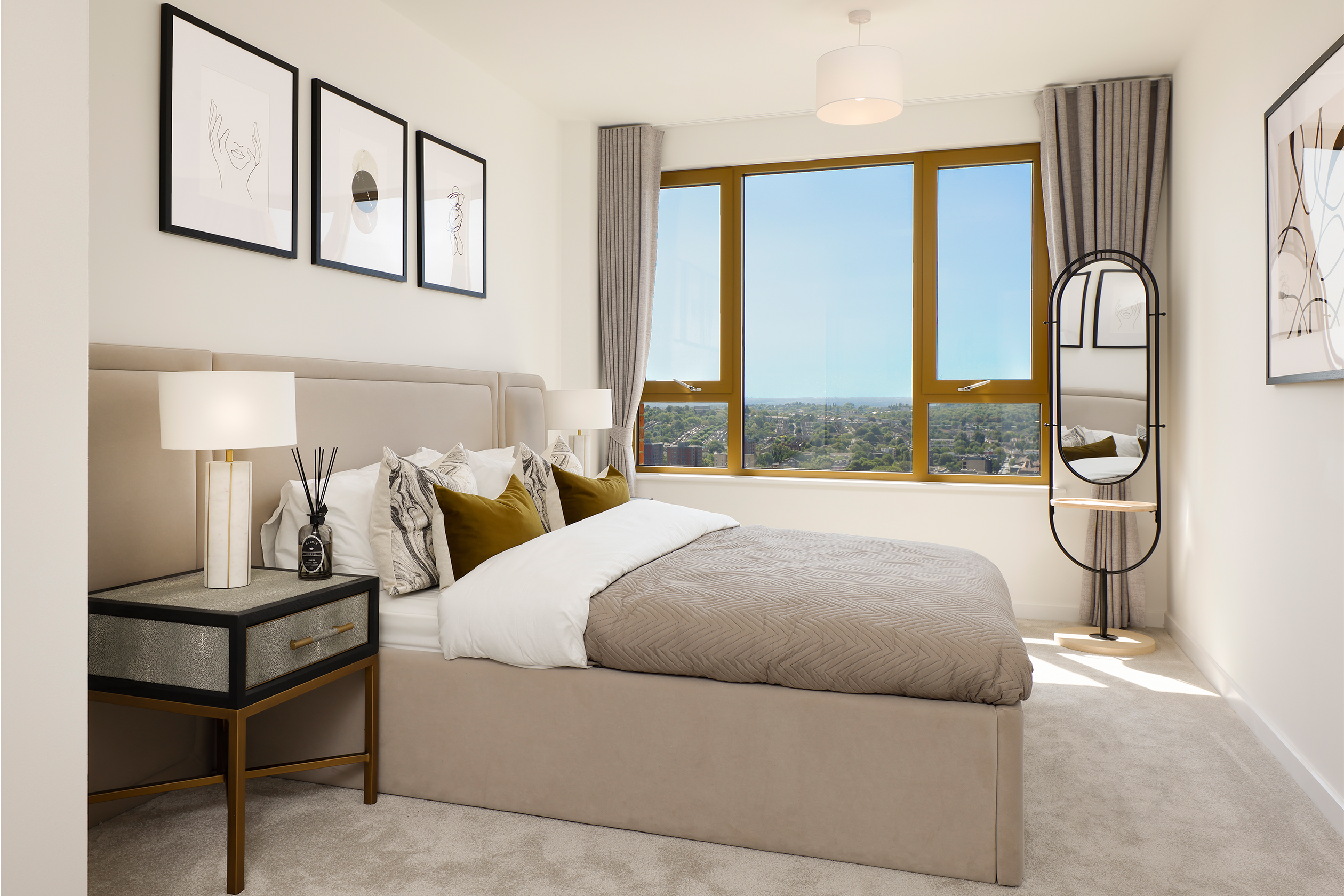 Main bedroom photograph