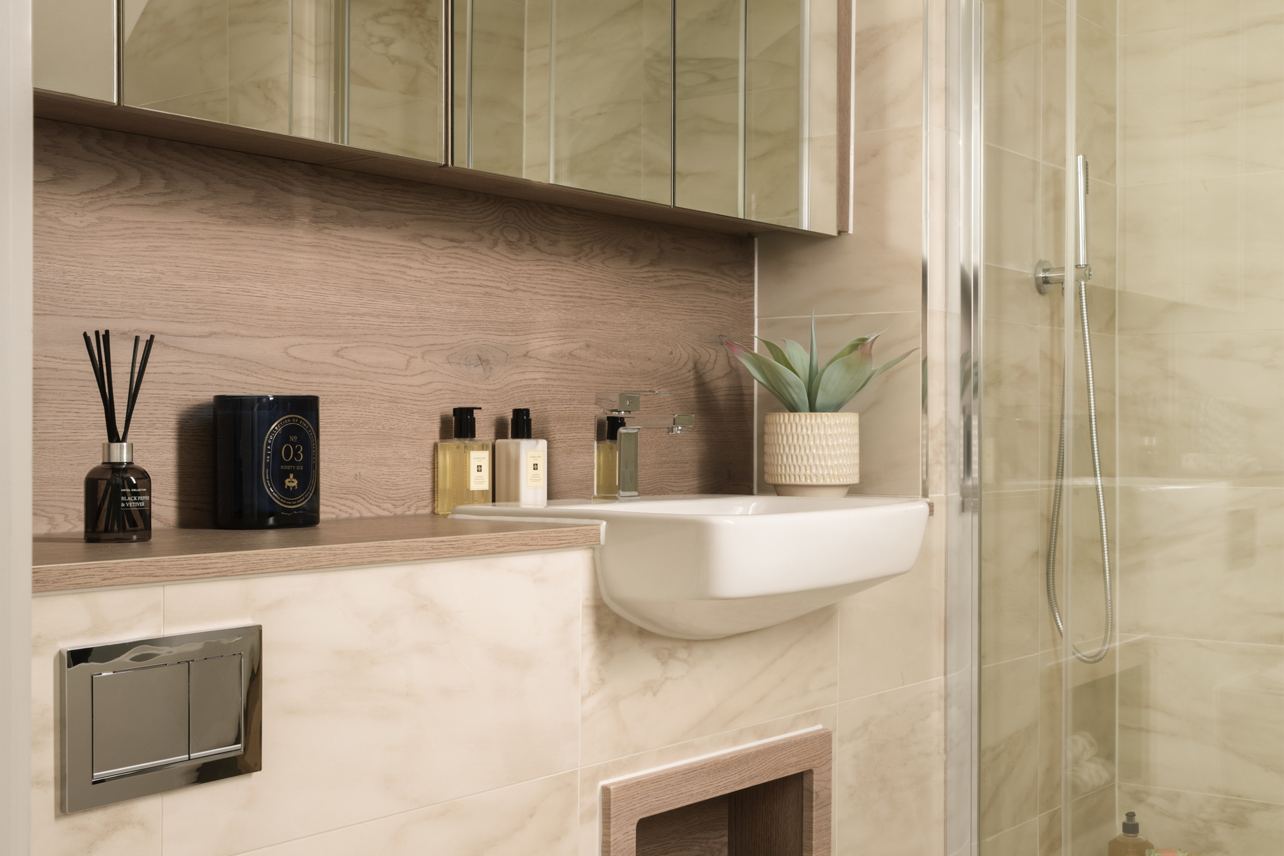 Townhouse Show Home En suite